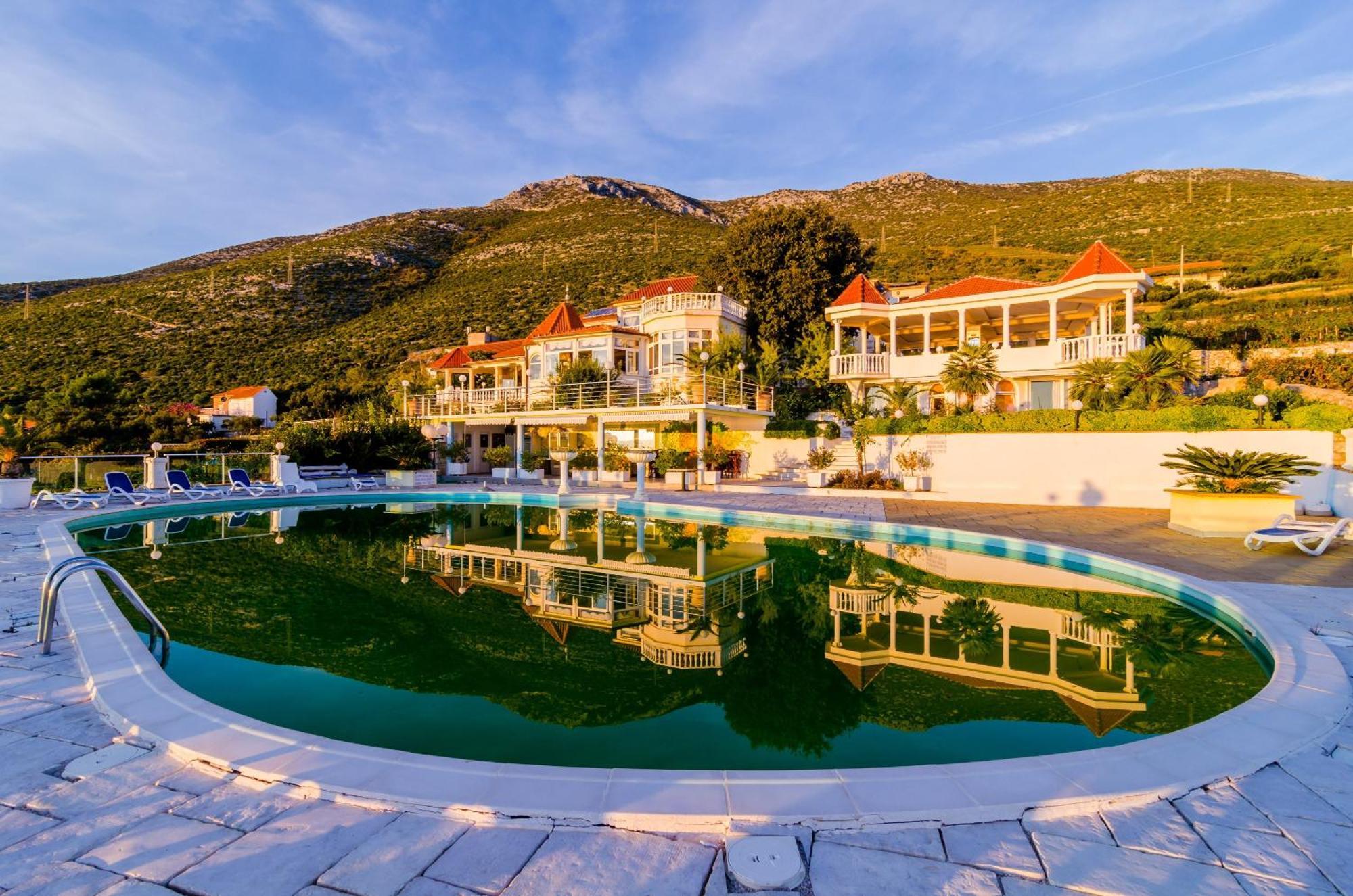 Hotel Pansion Villa Antonio 오레비츠 외부 사진